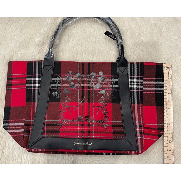 New 2020 Limited Edition Victorias Secret Red Black Plaid Tote Bag - Picture 5 of 8